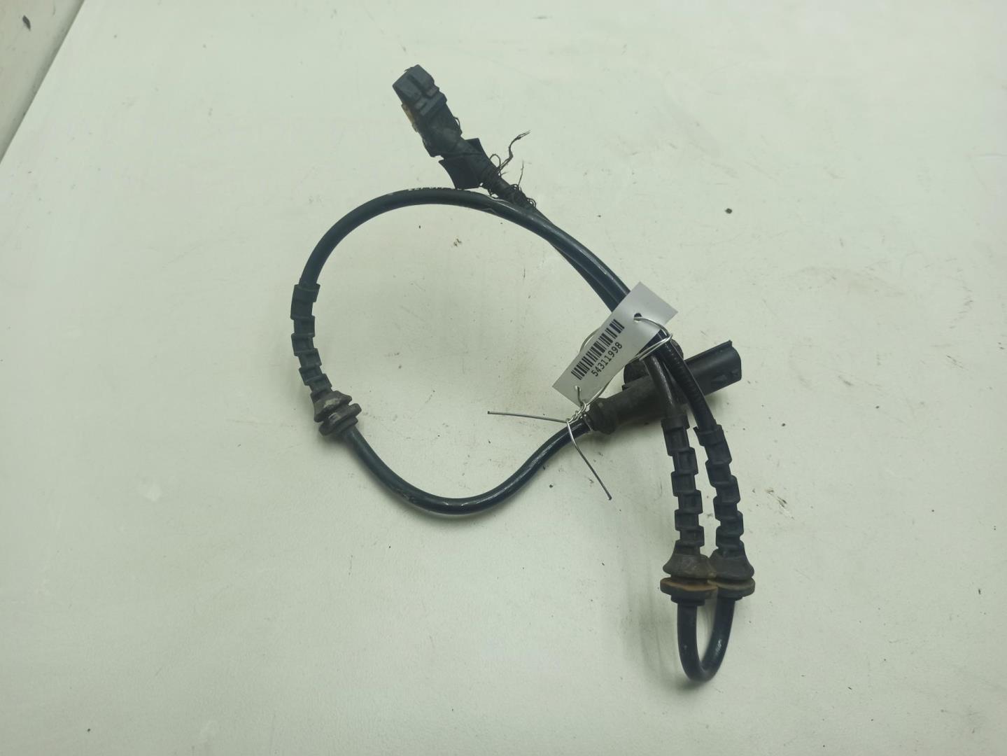 Датчик ABS передний