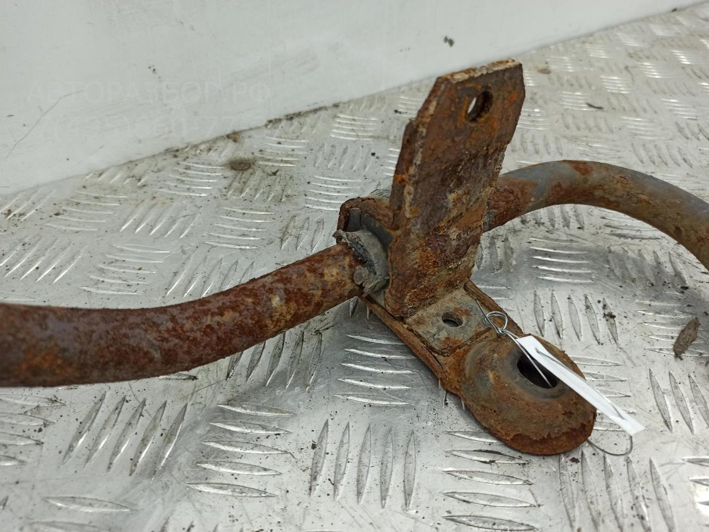 Стабилизатор передний