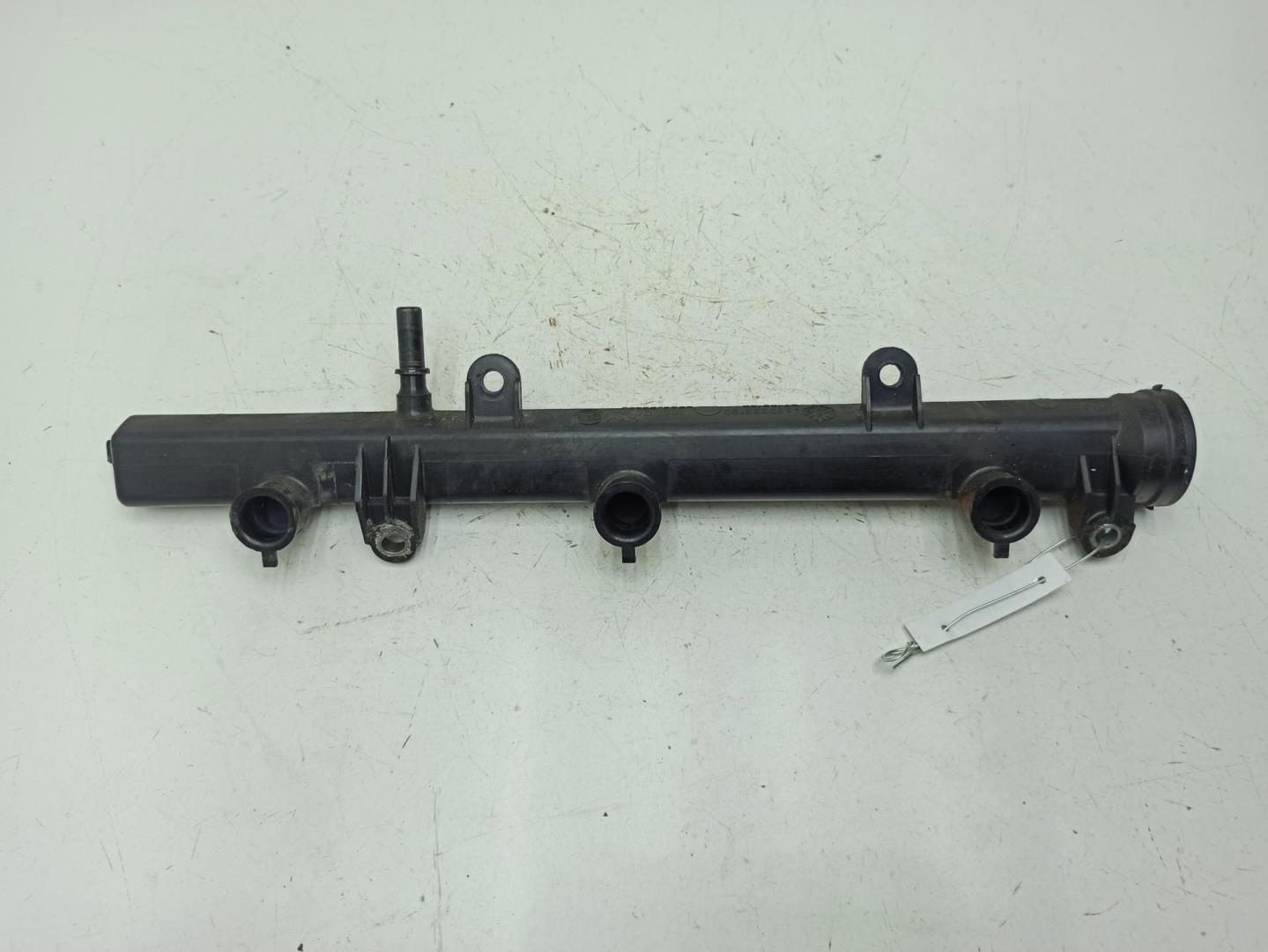 Рейка топливная (рампа)