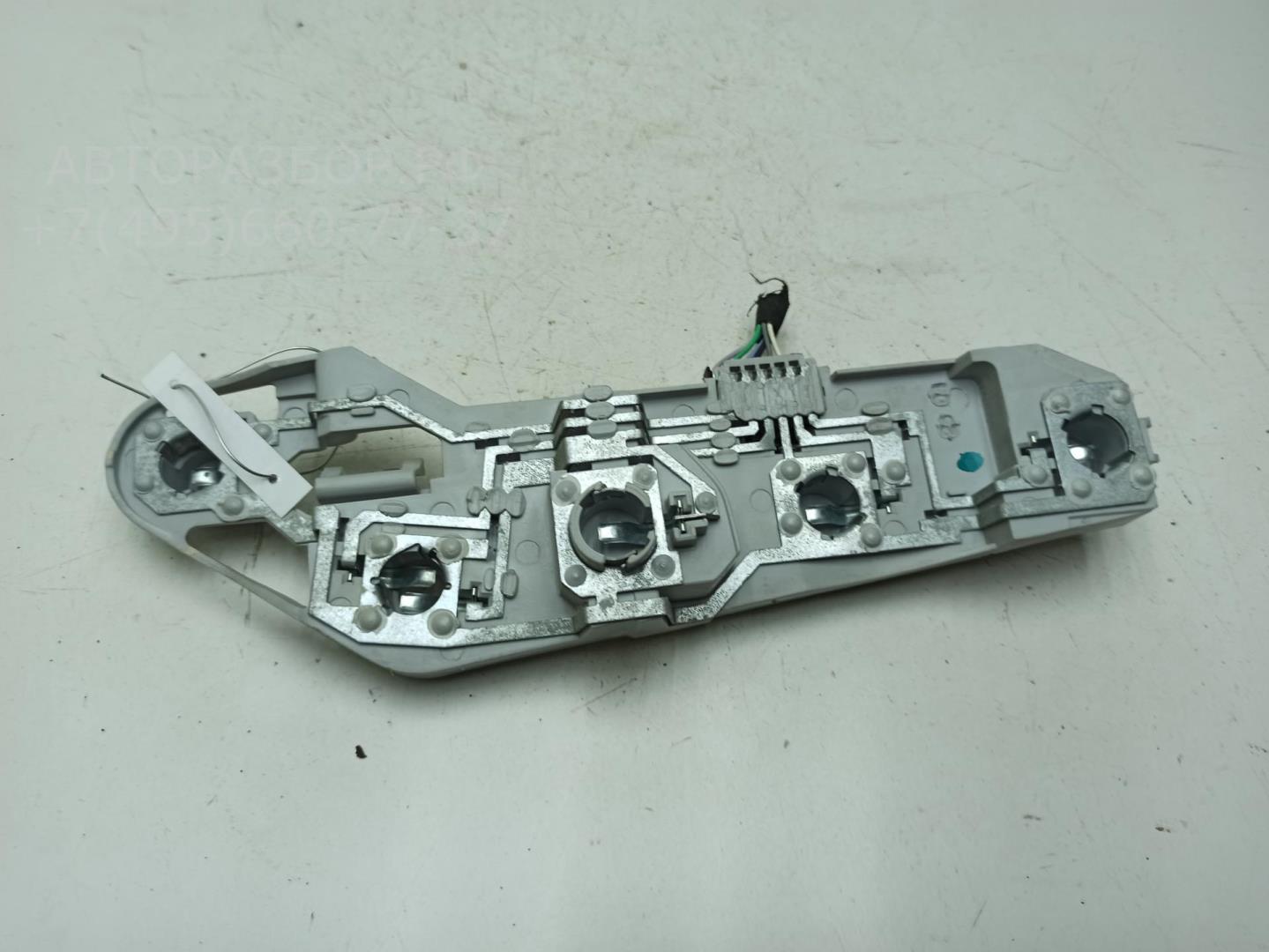 Плата заднего фонаря левого