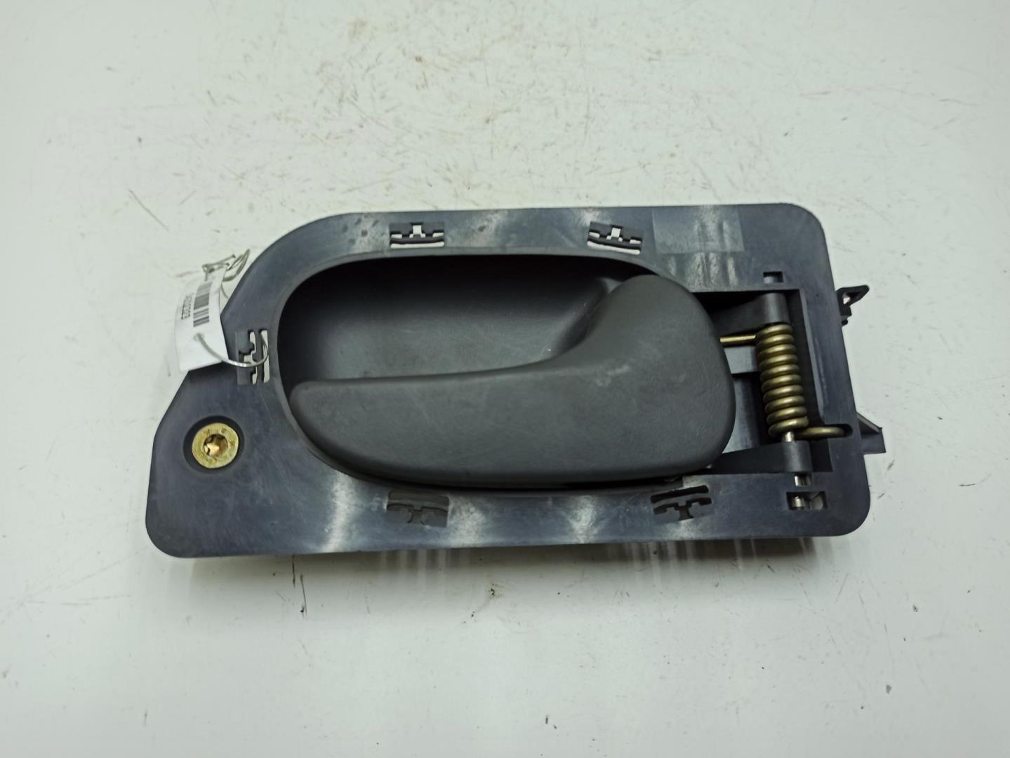 Ручка двери задней внутренняя правая