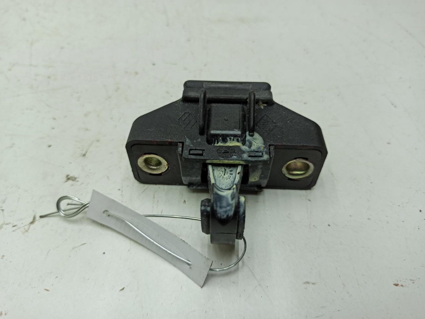 Замок багажника