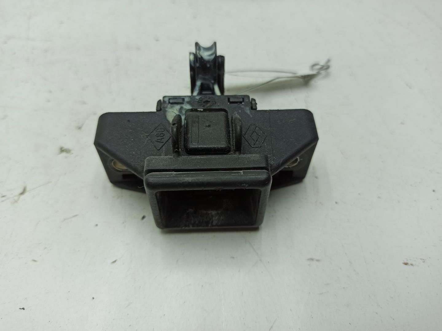 Замок багажника