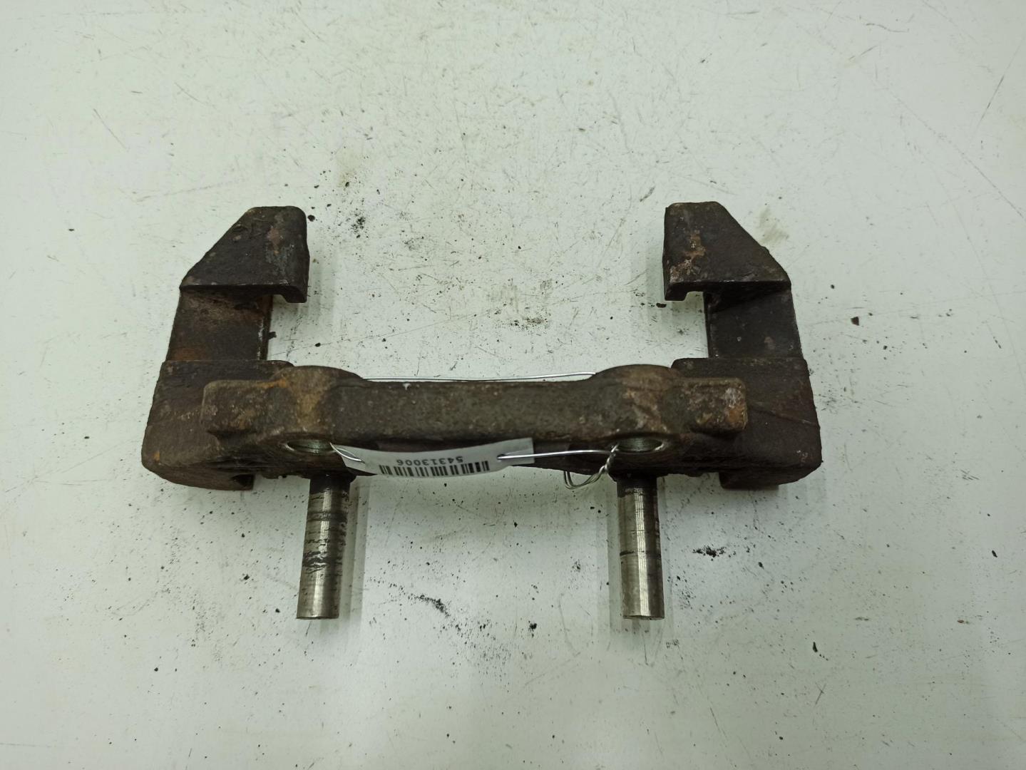 Скоба суппорта переднего