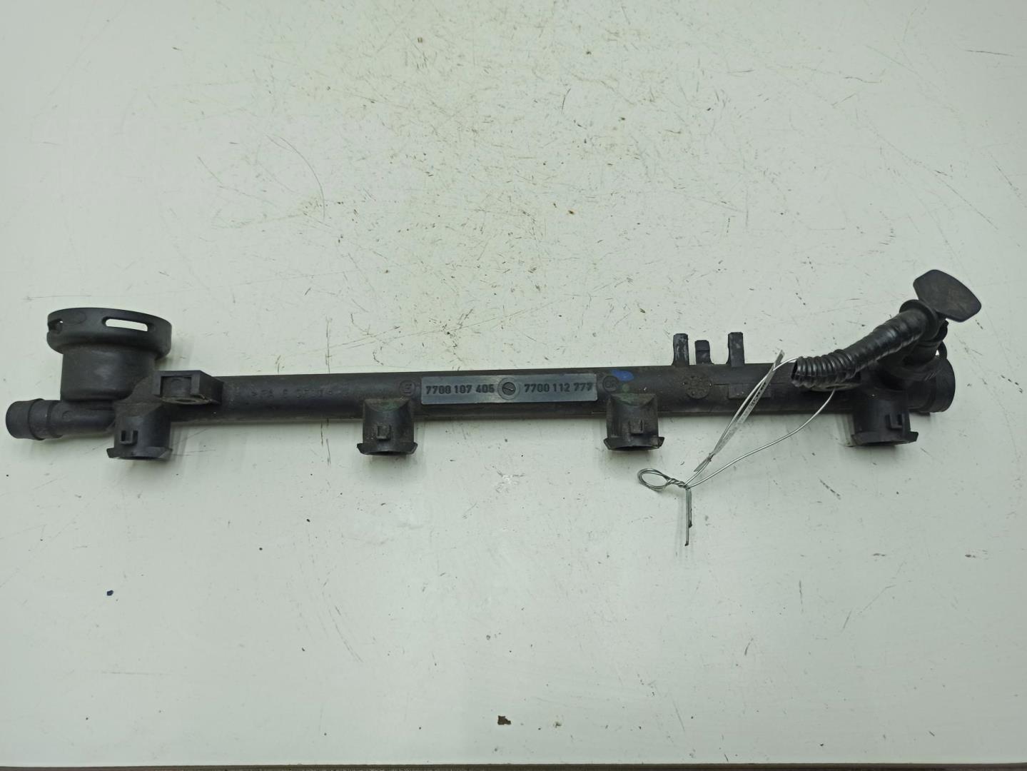 Рейка топливная (рампа)