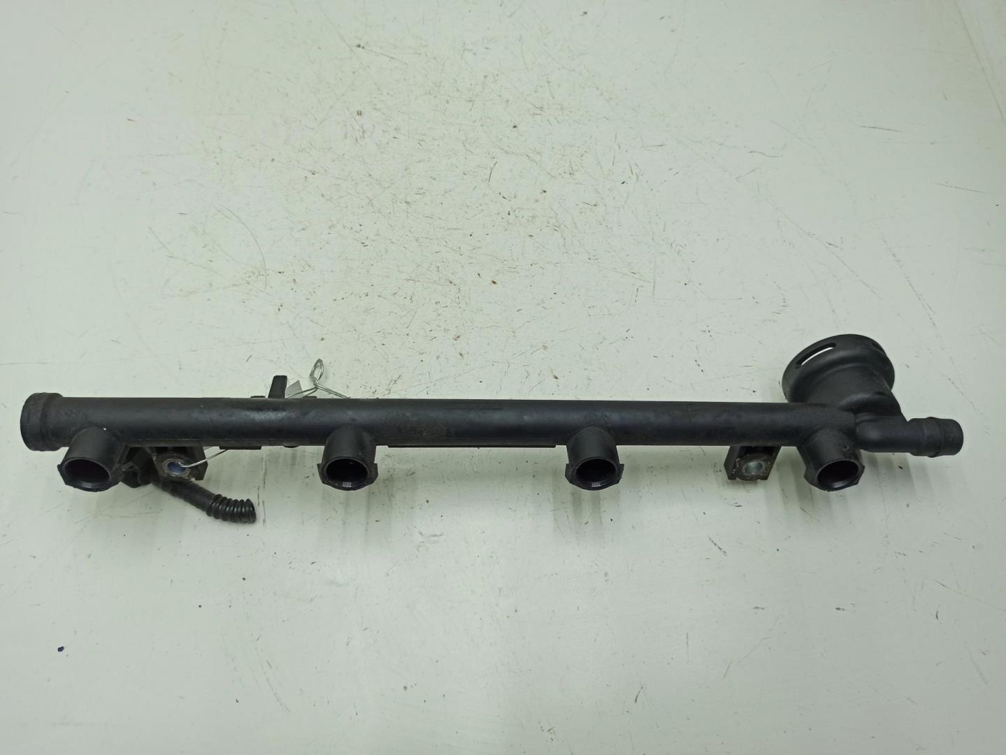 Рейка топливная (рампа)