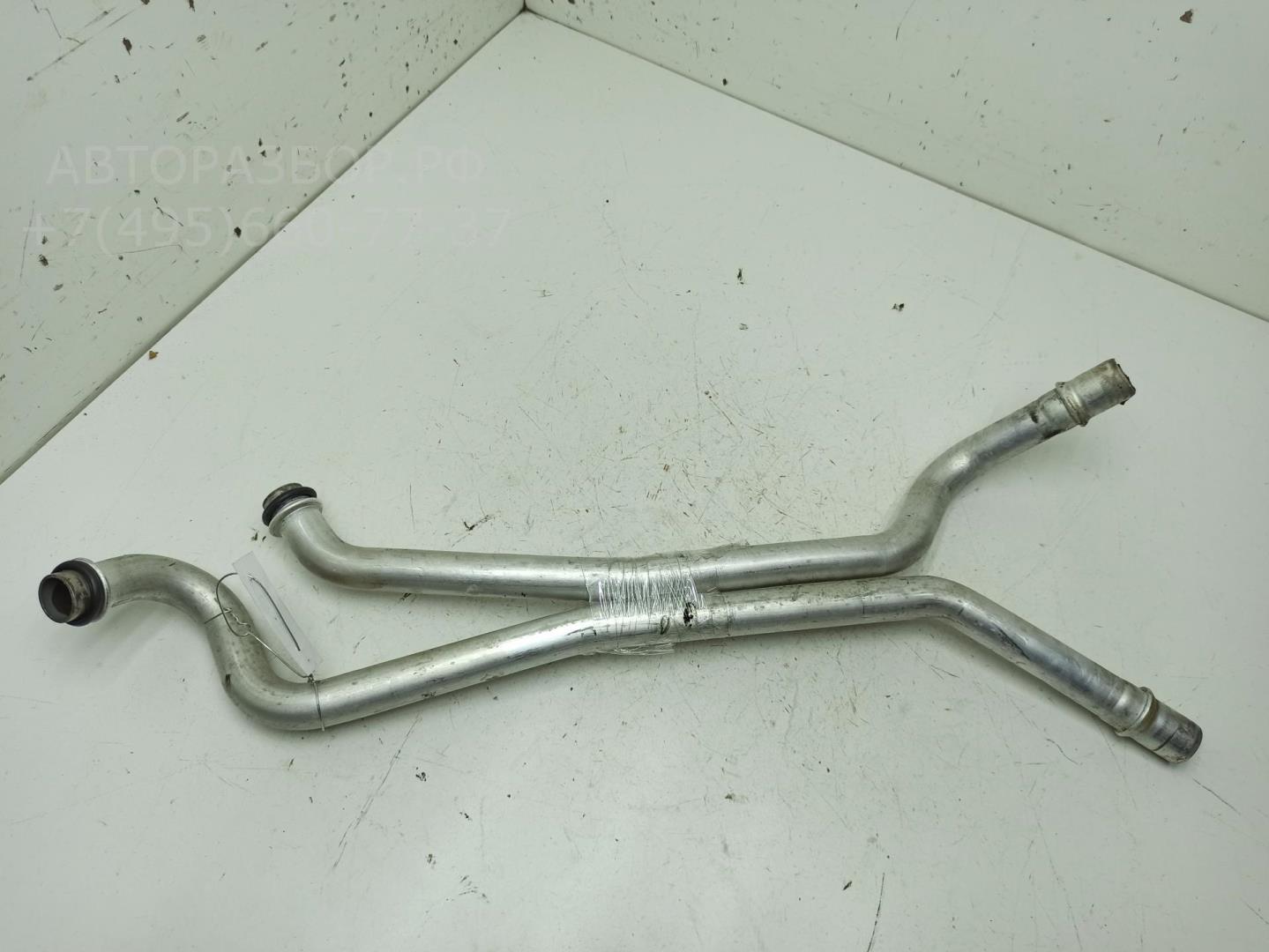 Трубка системы охлаждения