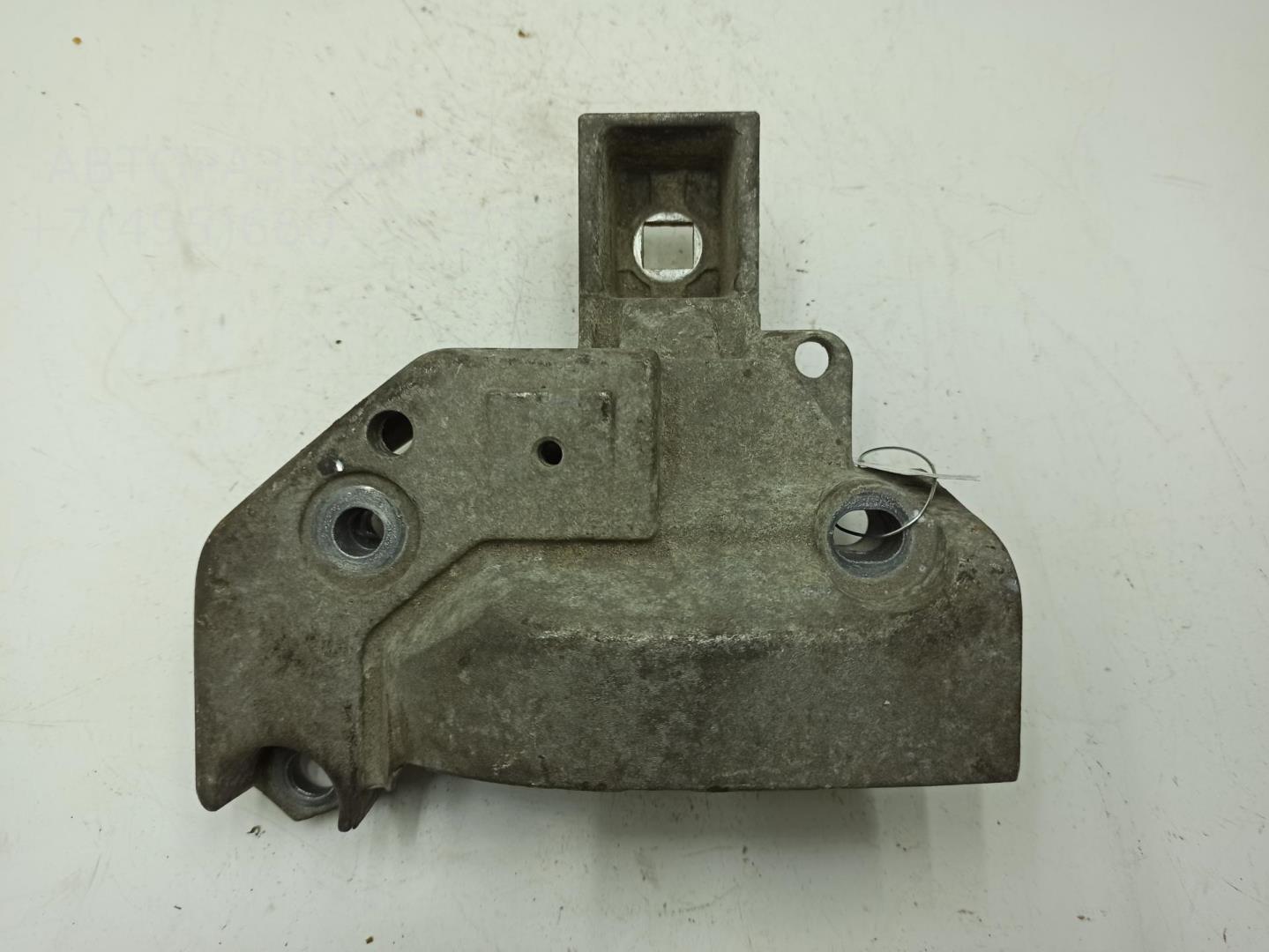 Опора двигателя