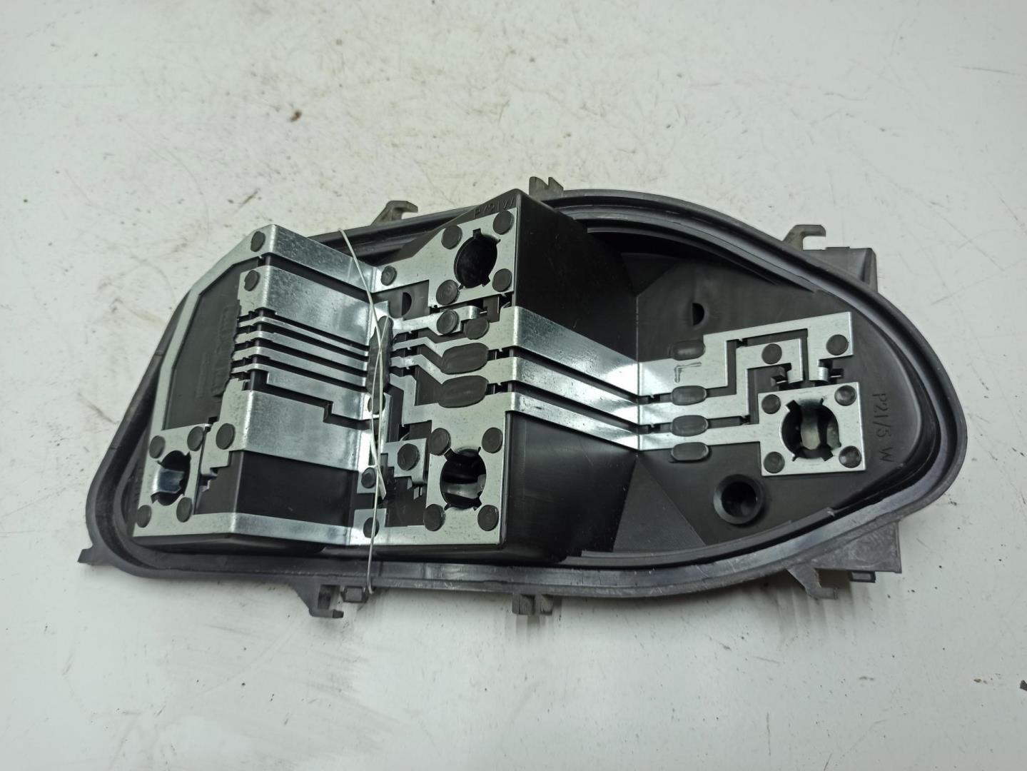 Плата заднего фонаря левого