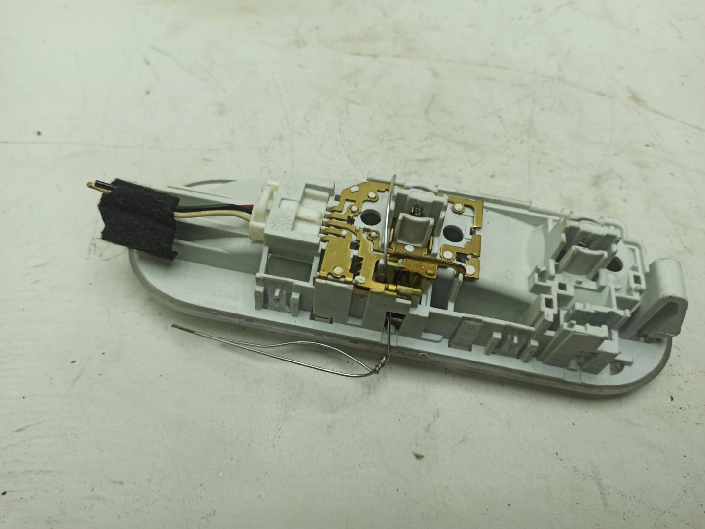 Плафон салонный