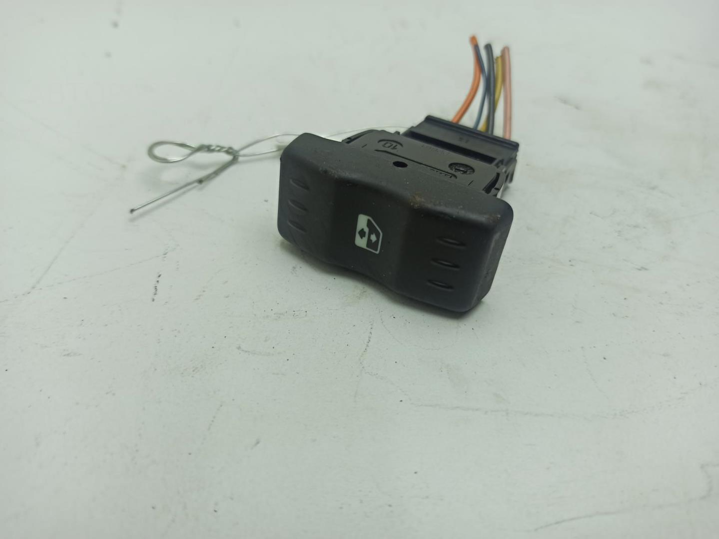 Кнопка стеклоподъемника