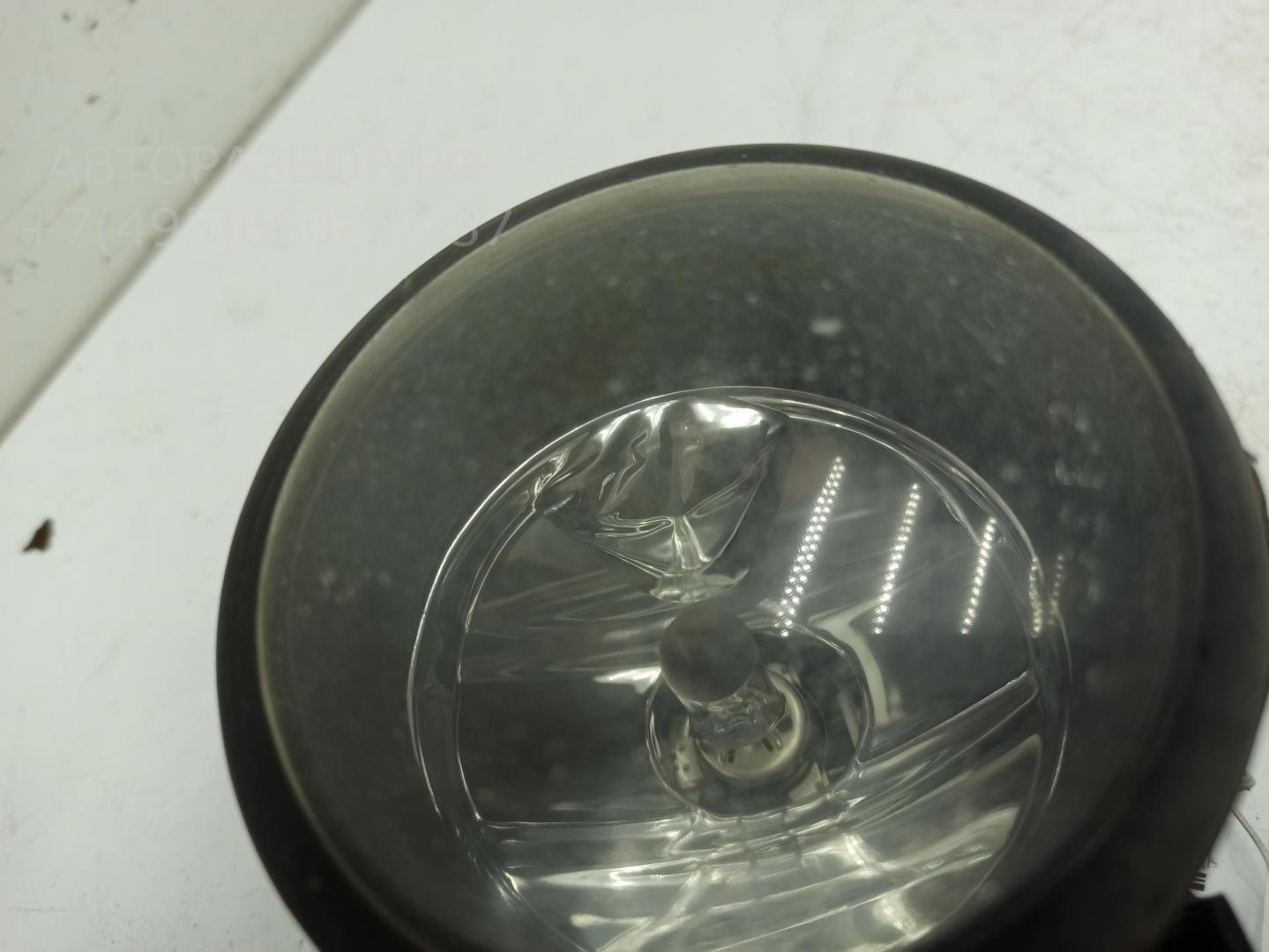 Фара противотуманная левая