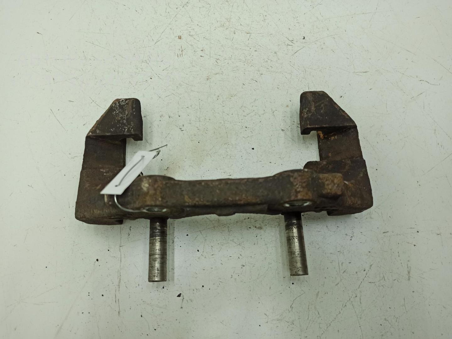 Скоба суппорта переднего