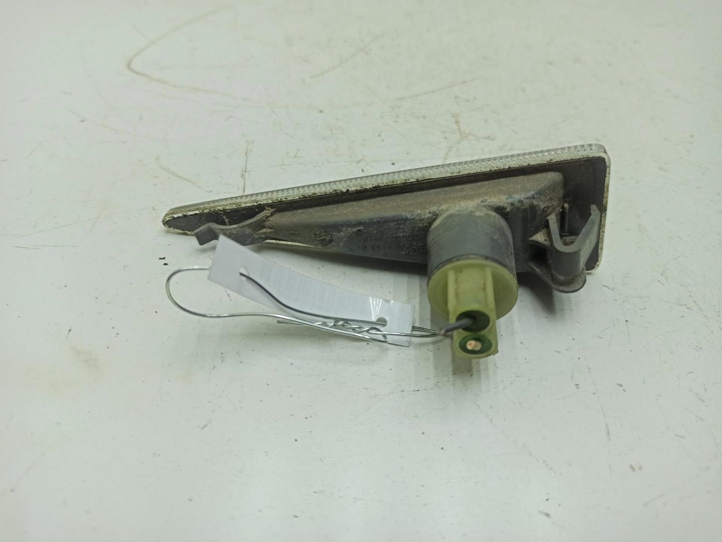 Указатель поворота правый