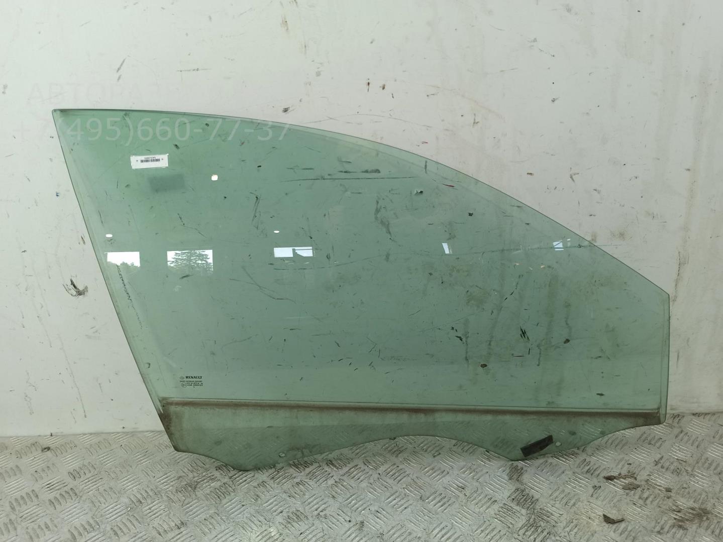Стекло двери передней правой
