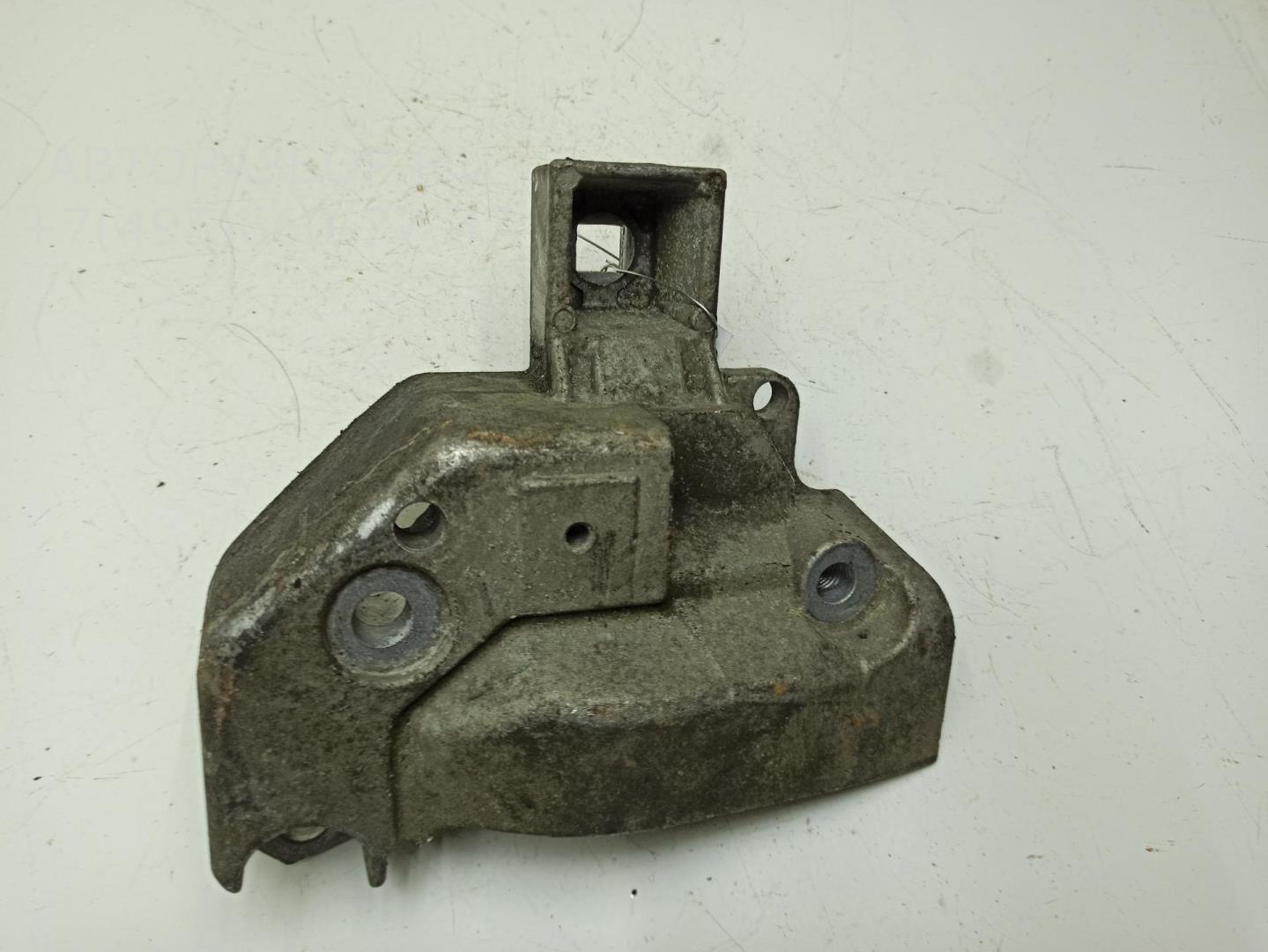 Опора двигателя