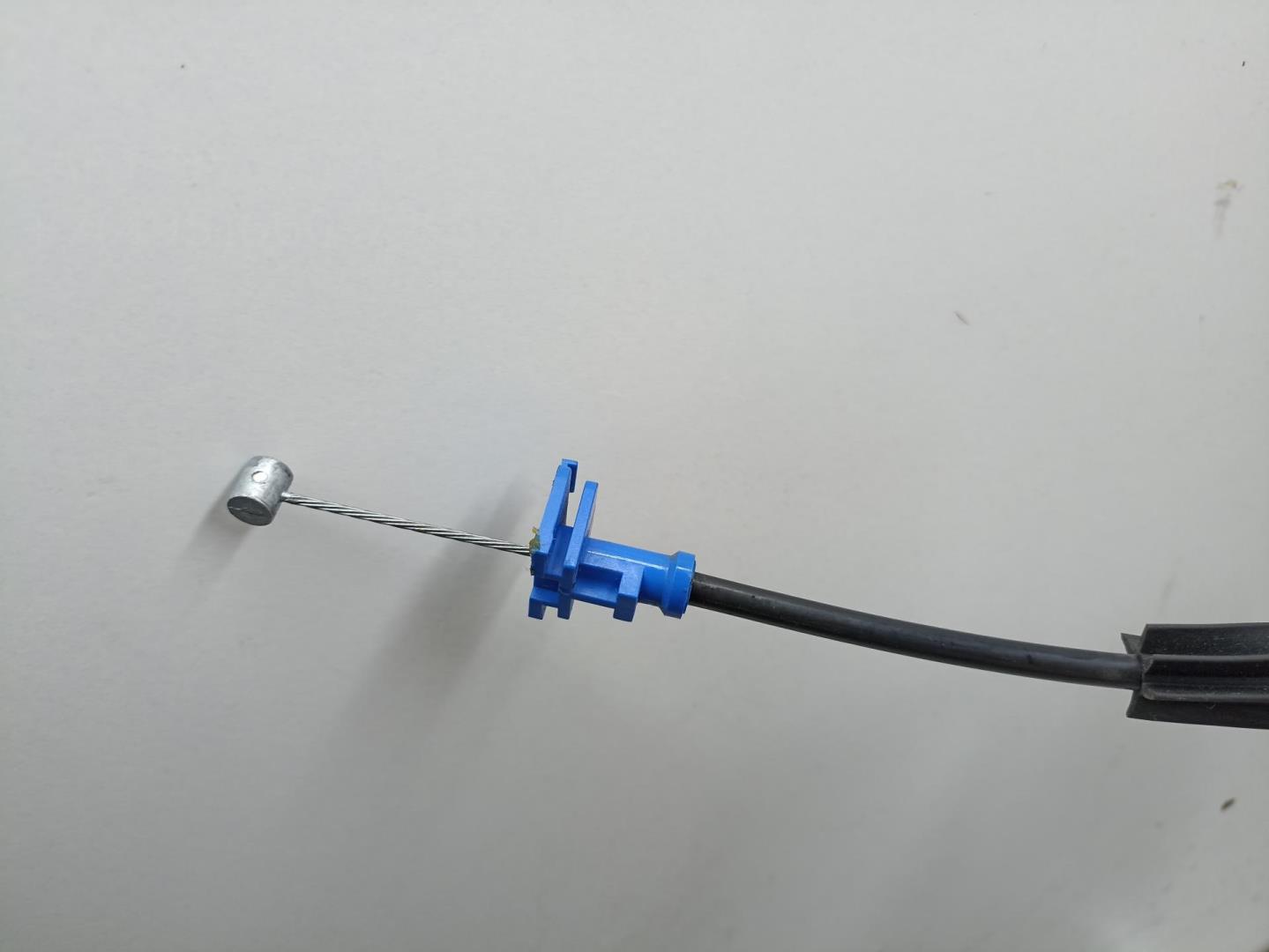 Трос открывания двери