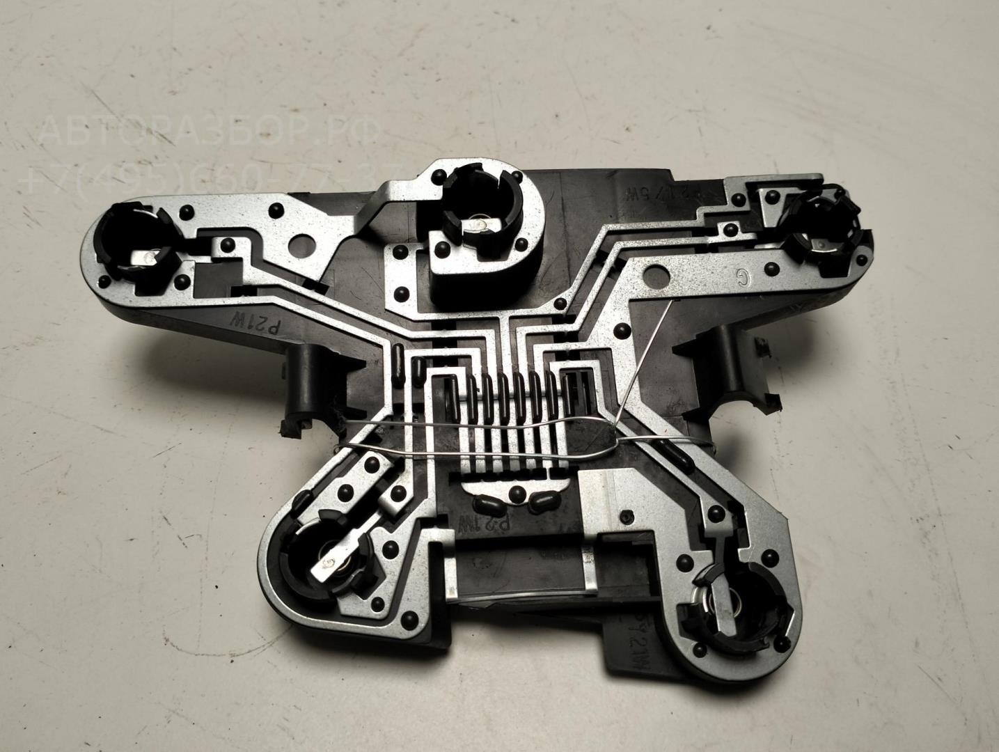 Плата заднего фонаря левого