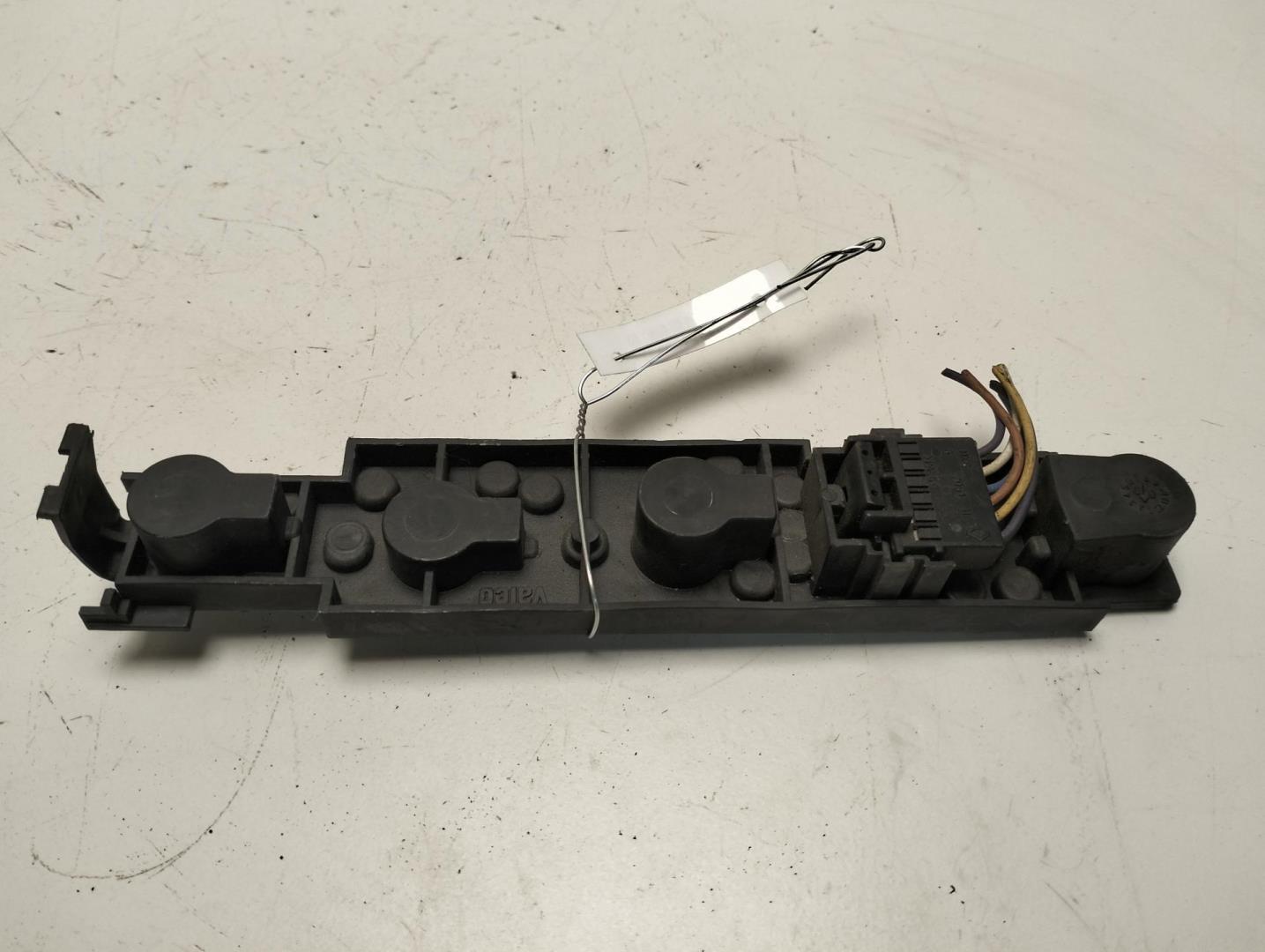 Плата заднего фонаря правого