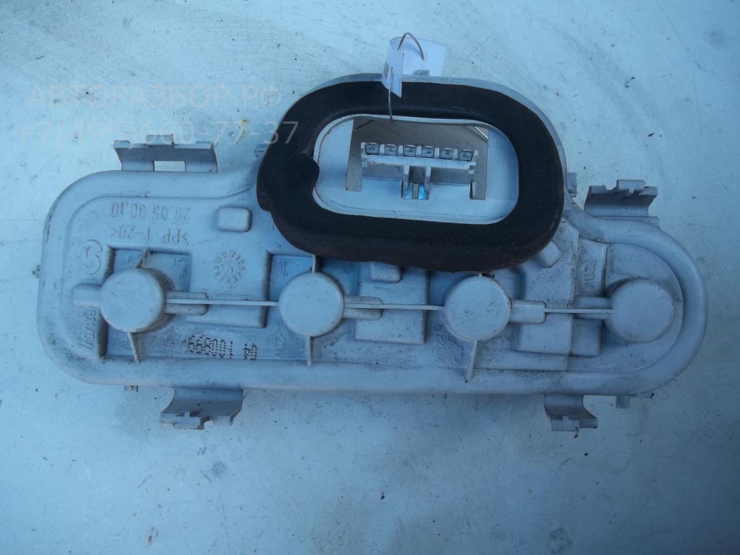 Плата заднего фонаря левого