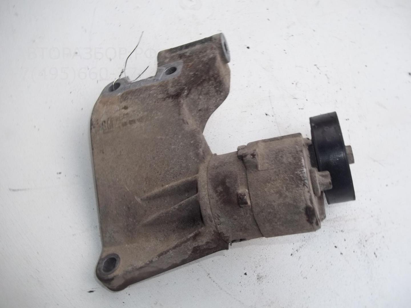 Кронштейн генератора