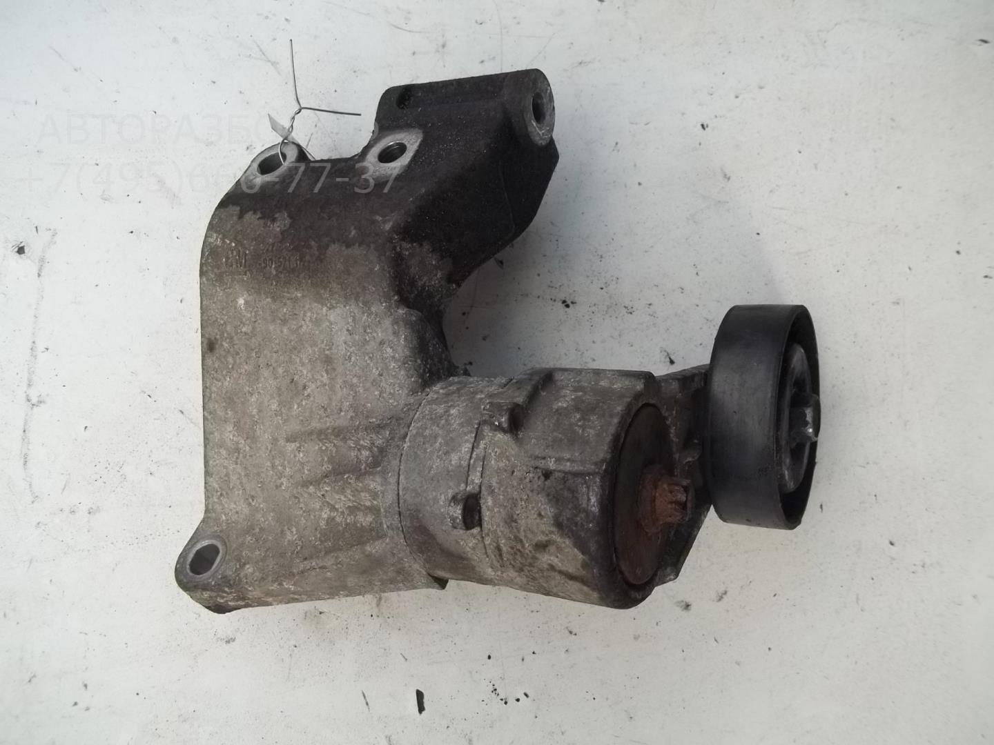 Кронштейн генератора