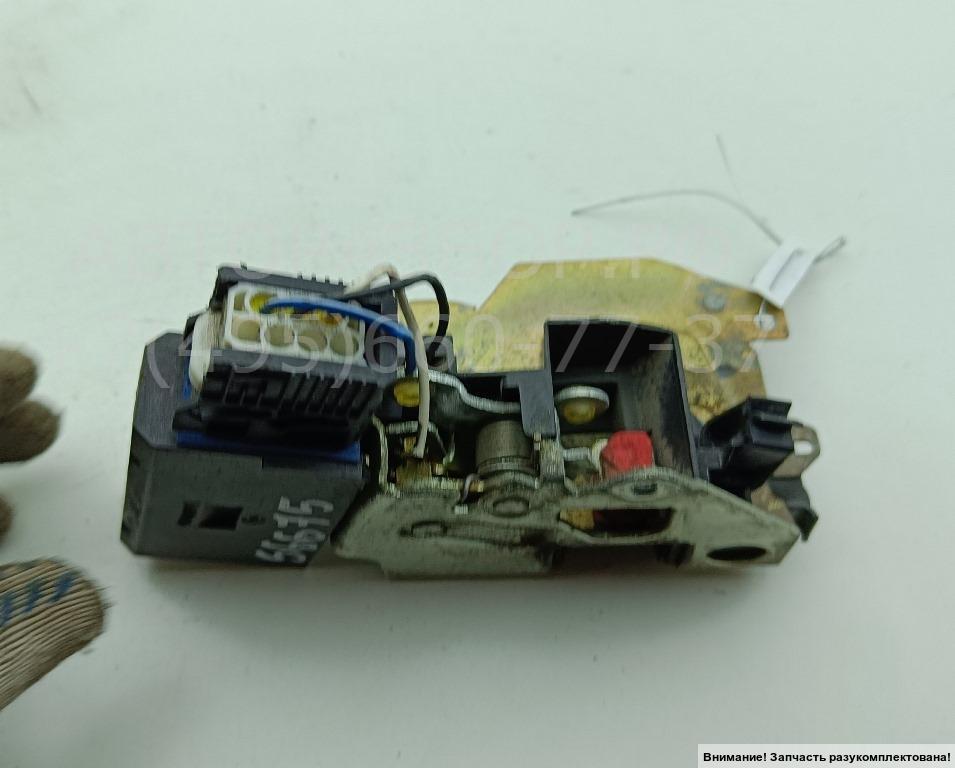 Замок двери задней левой