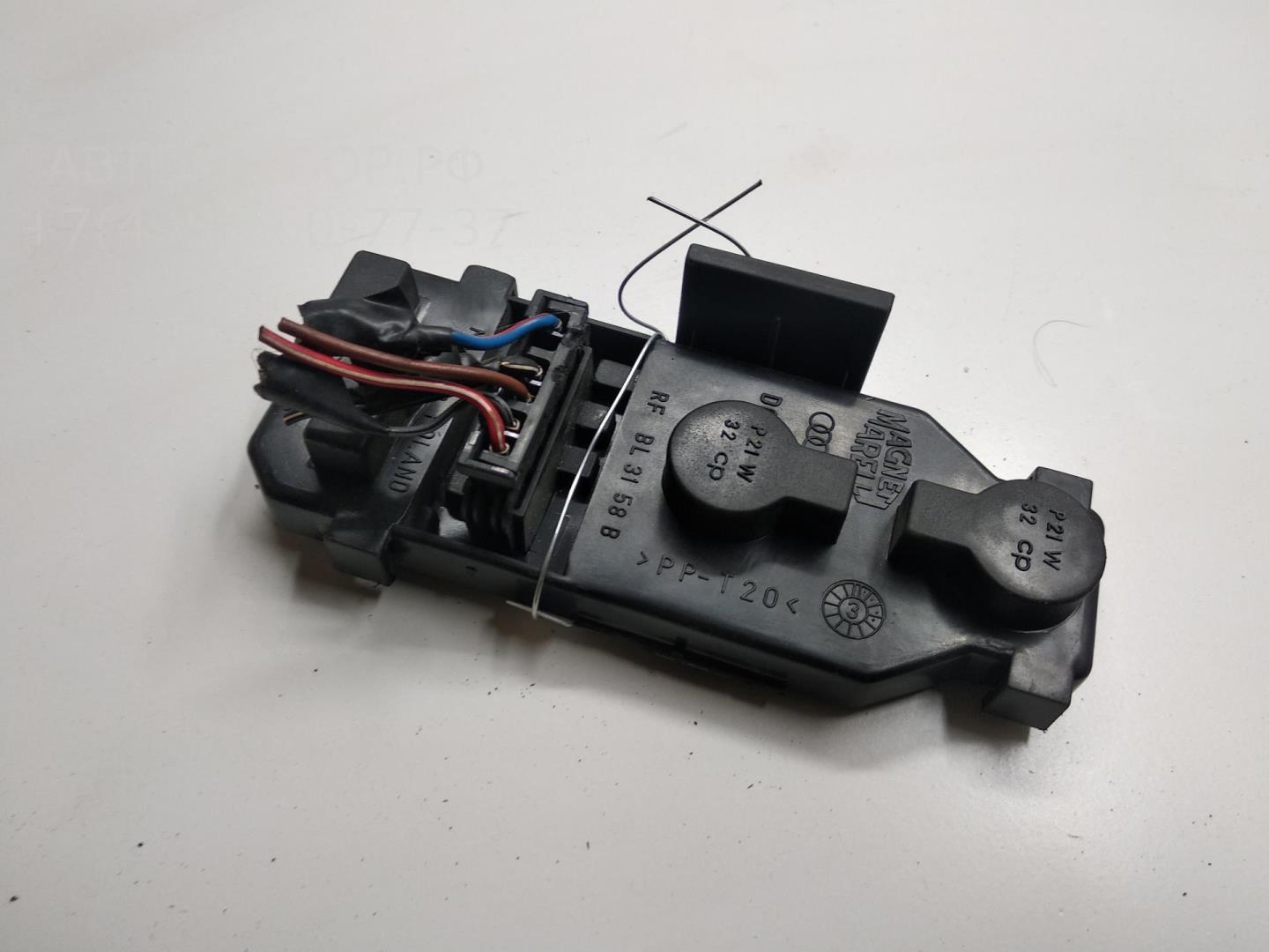 Плата заднего фонаря левого