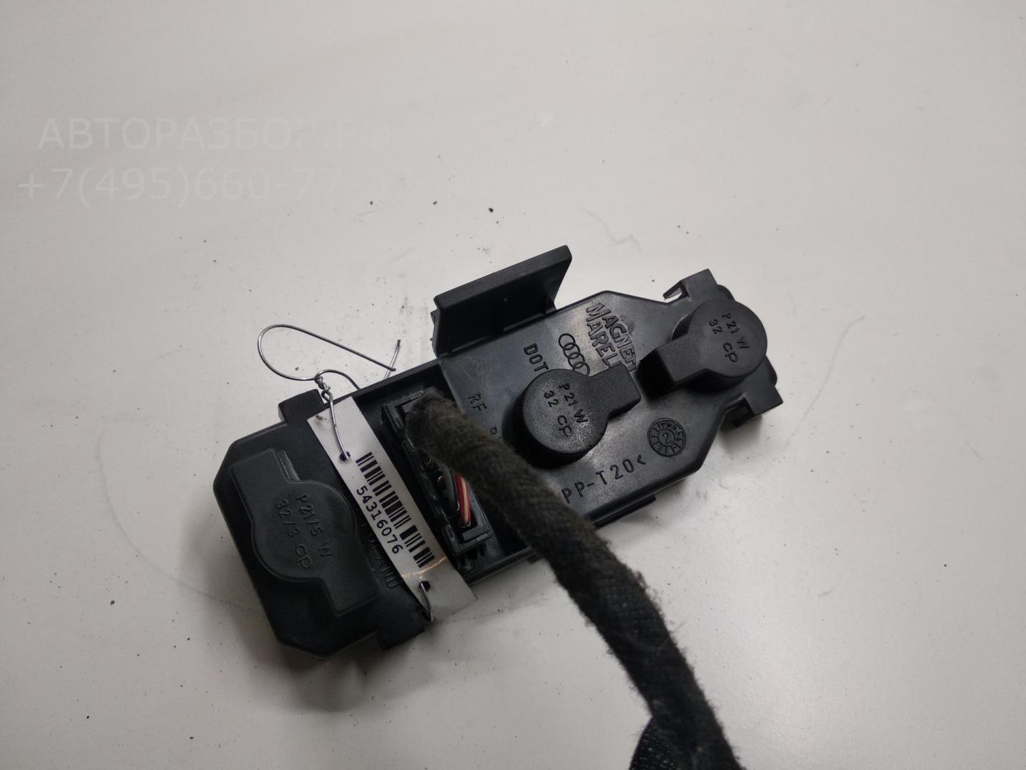 Плата заднего фонаря левого