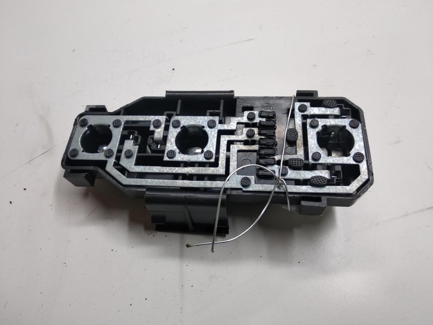 Плата заднего фонаря левого