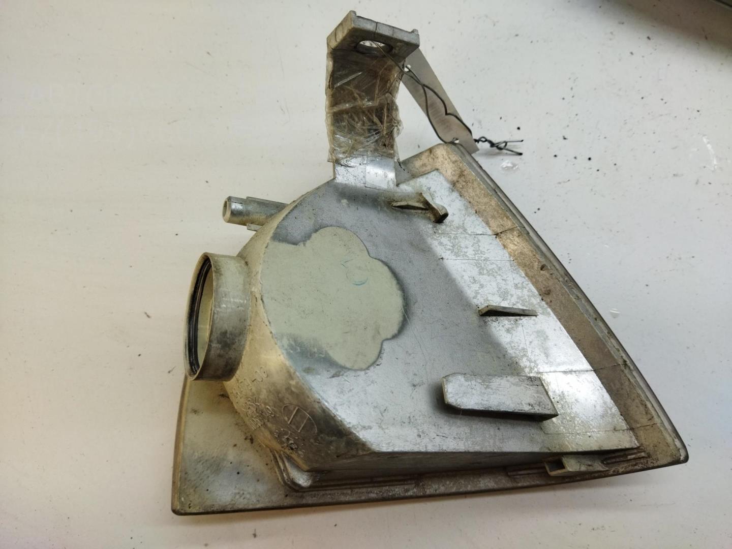 Указатель поворота левый