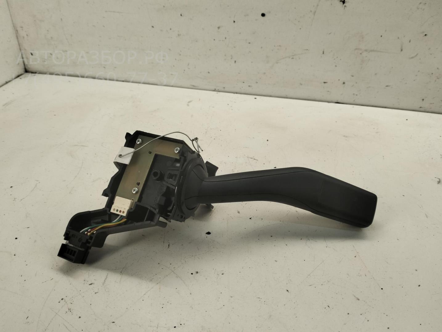 Переключатель поворотов подрулевой