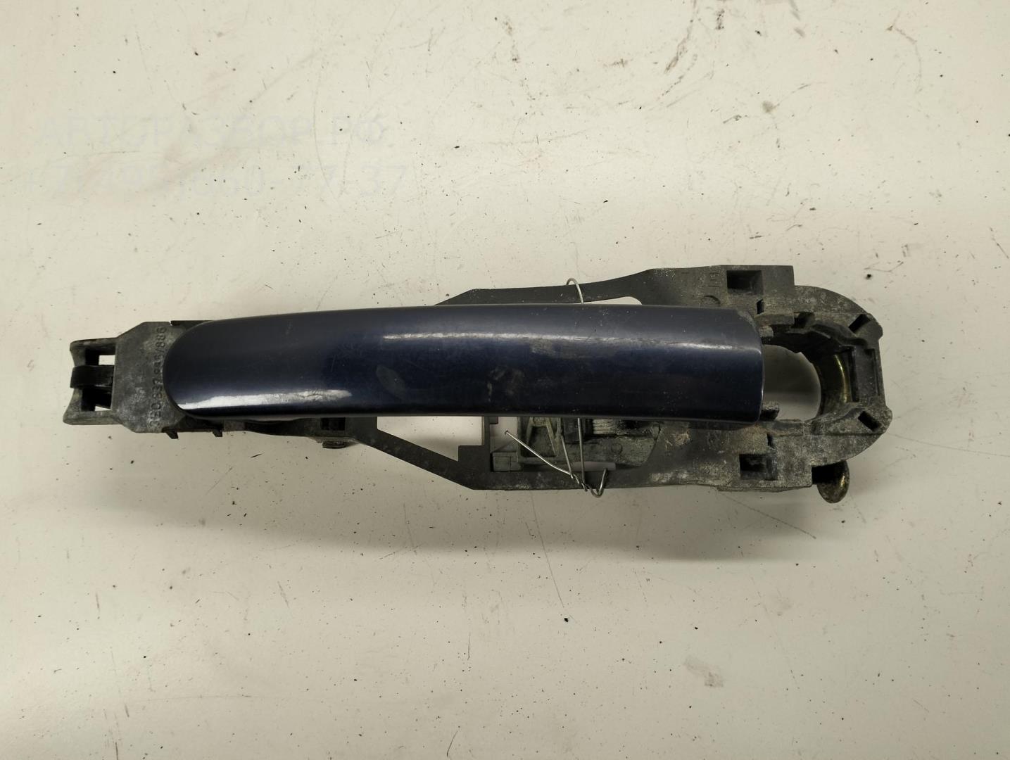 Ручка двери передней наружная левая