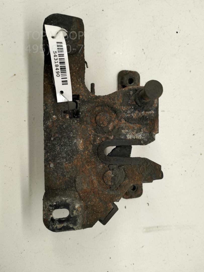 Замок капота