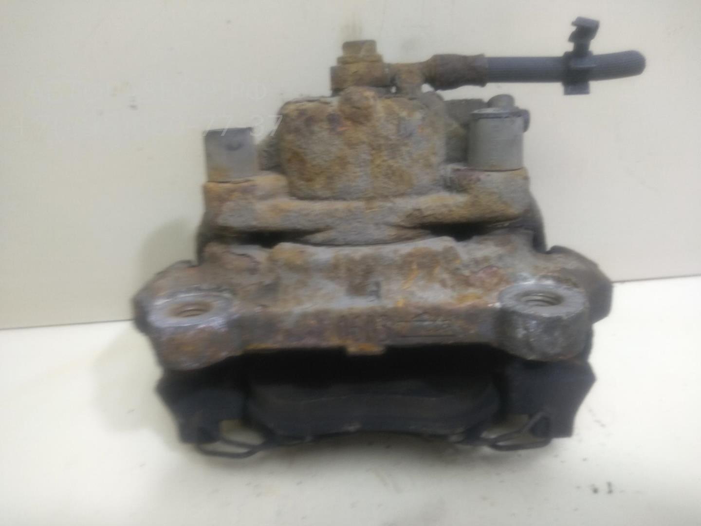 Суппорт передний правый