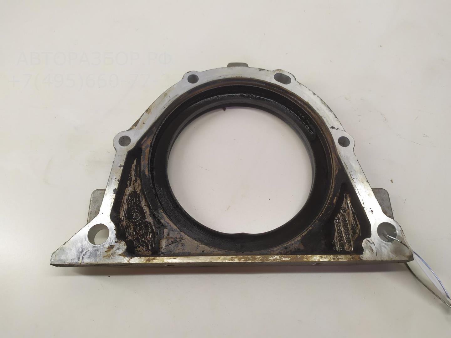 Крышка двигателя