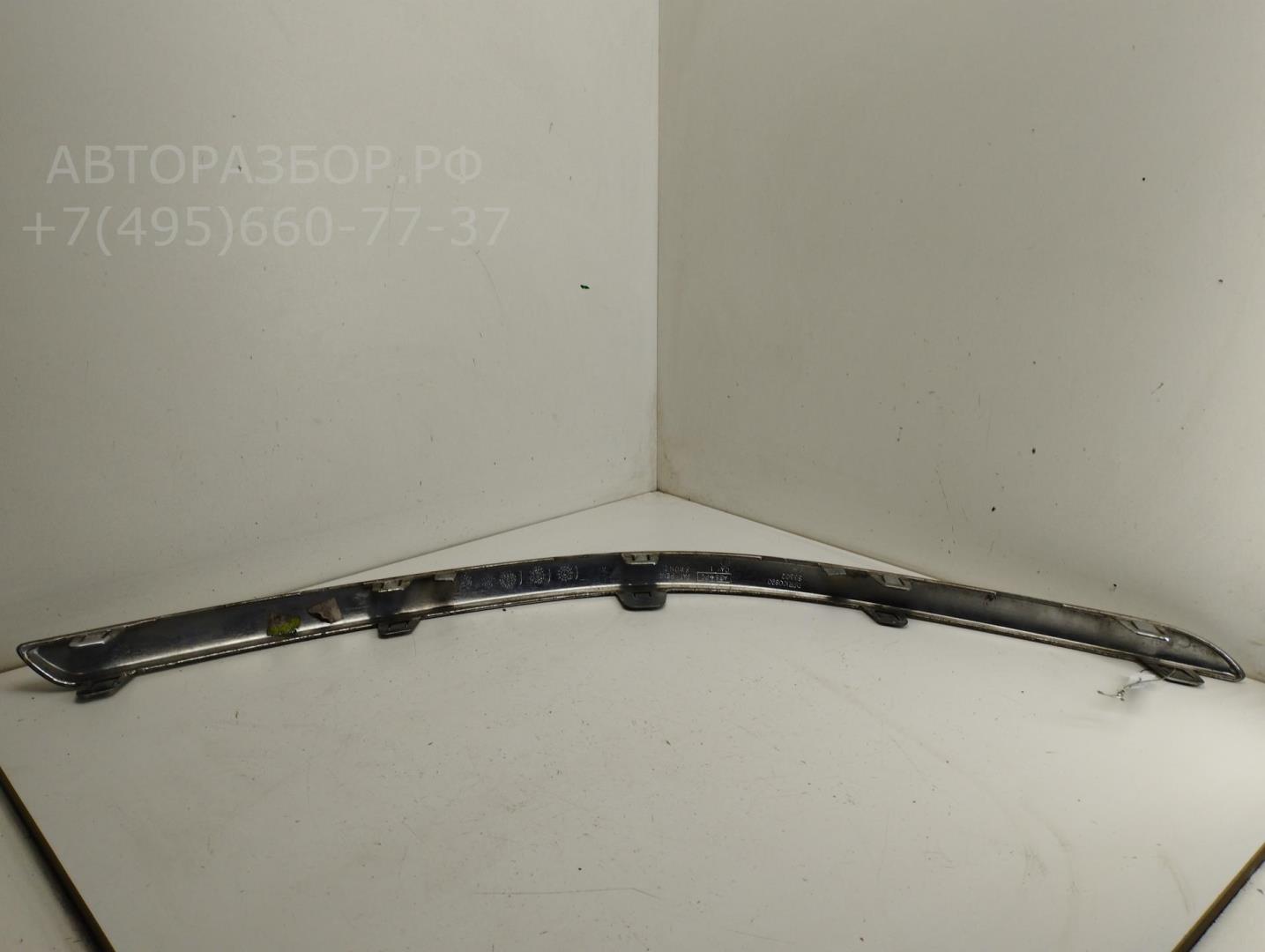 Молдинг переднего бампера левый
