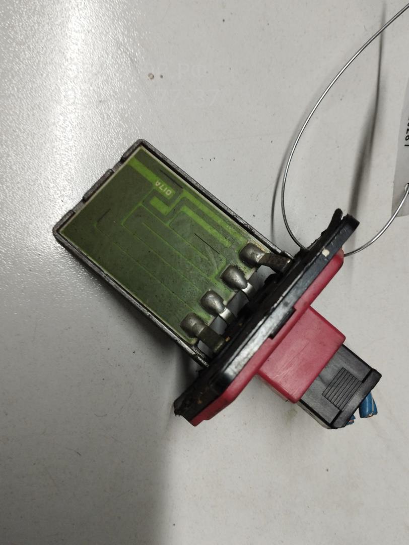 Резистор отопителя