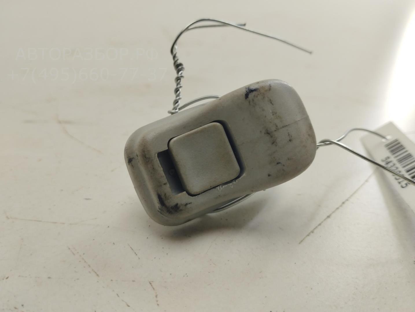 Кронштейн солнцезащитного козырька