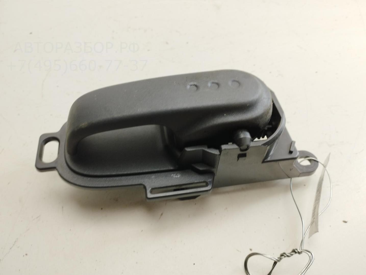 Ручка двери передней внутренняя правая