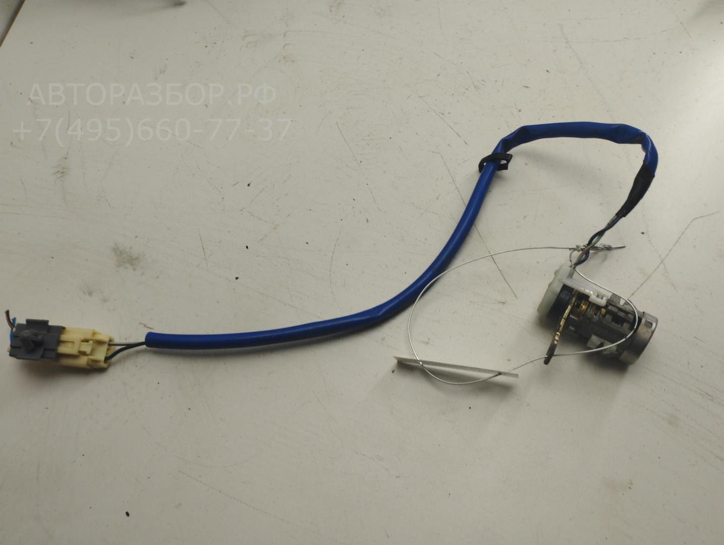 Вставка замка двери