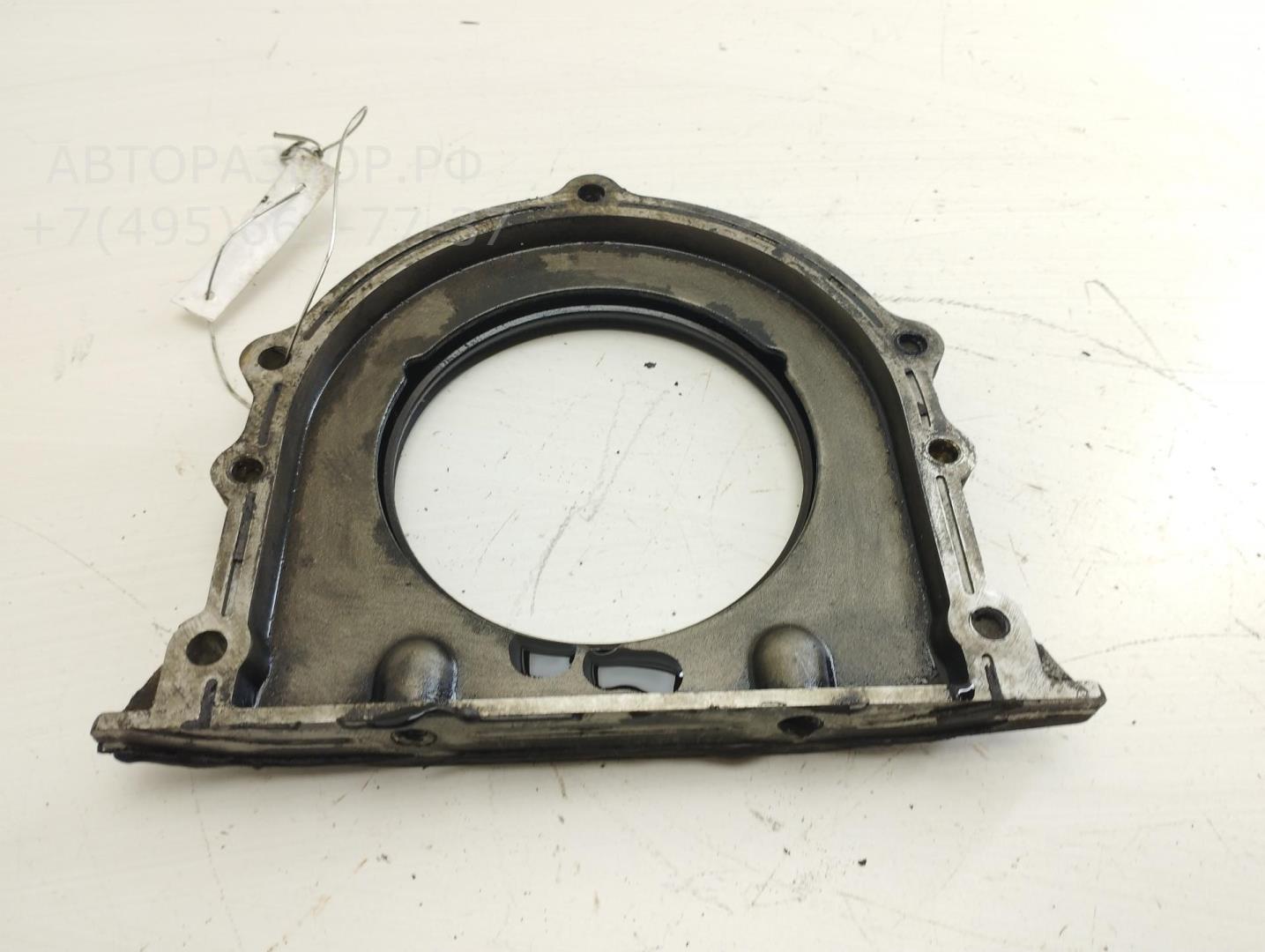 Крышка двигателя