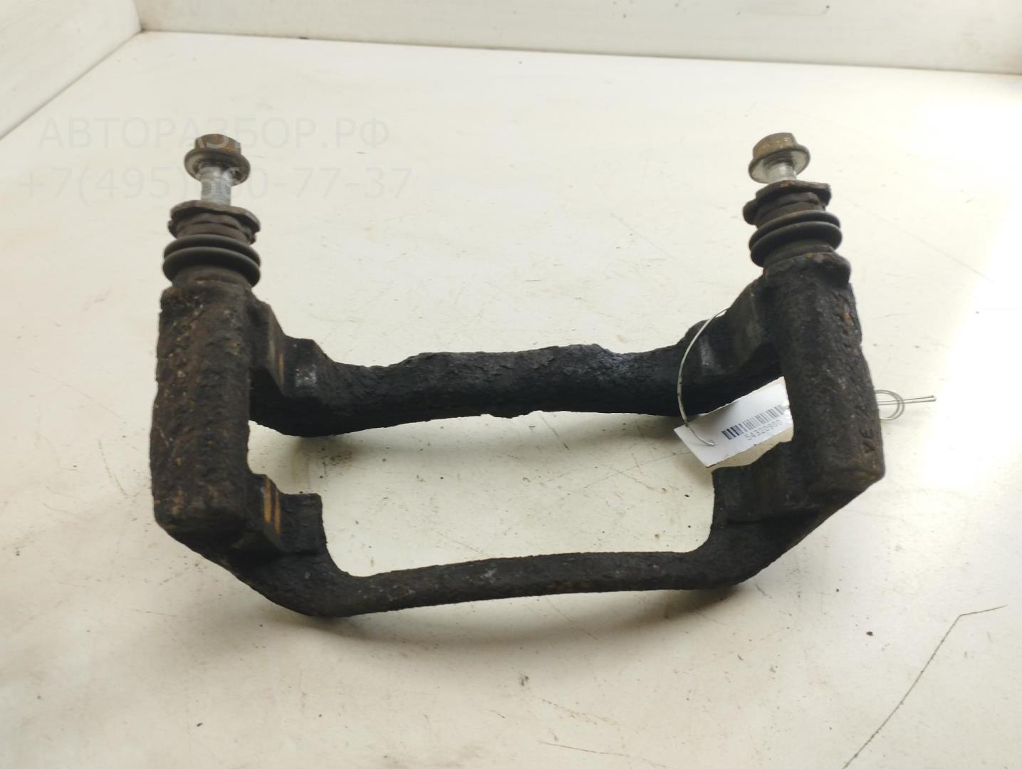 Скоба суппорта переднего