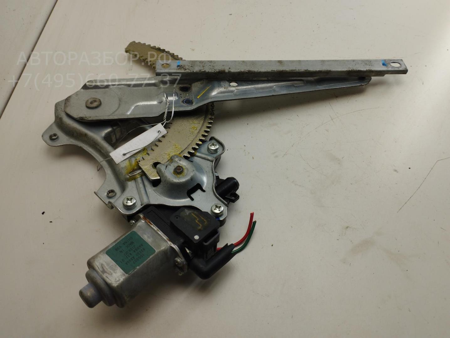 Стеклоподъемник электр. задний правый