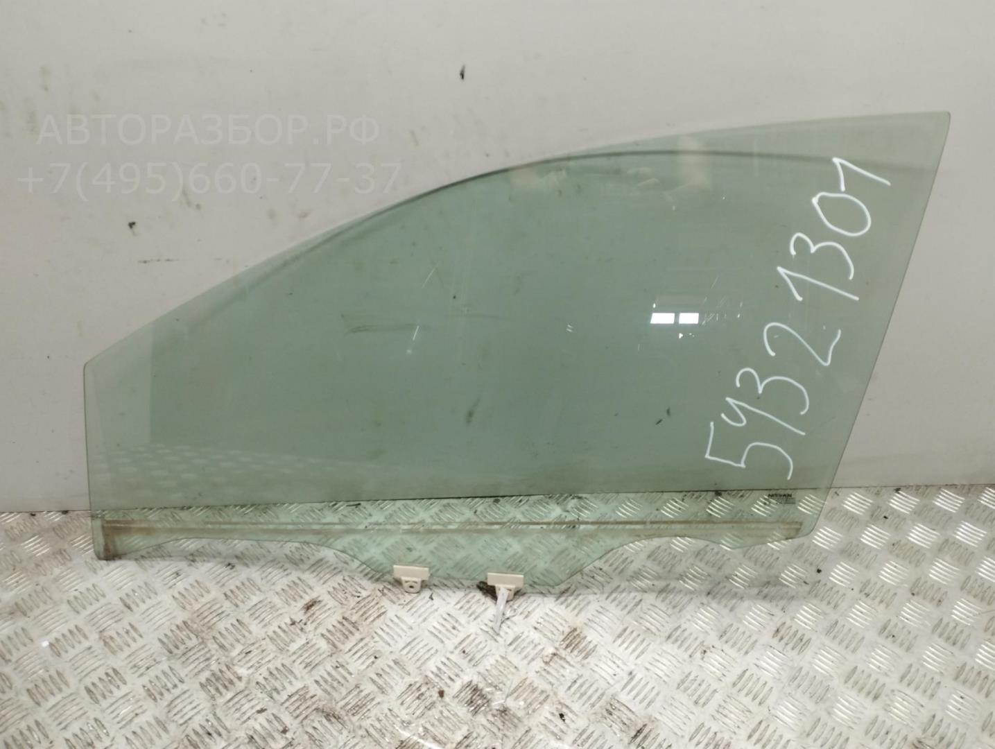 Стекло двери передней левой