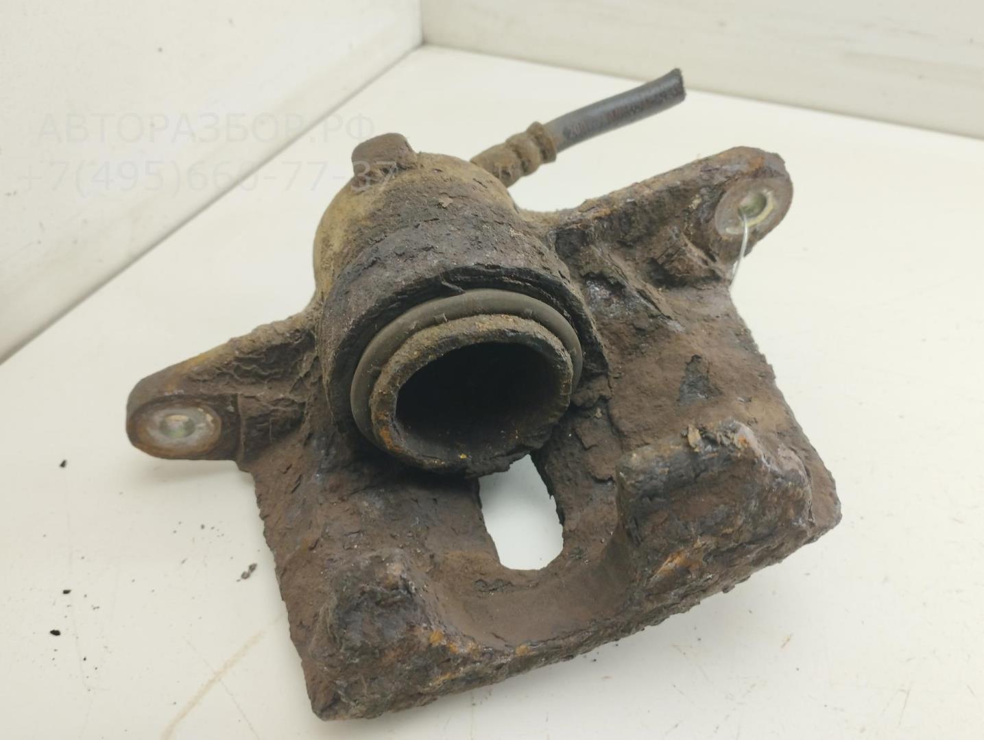 Суппорт передний правый