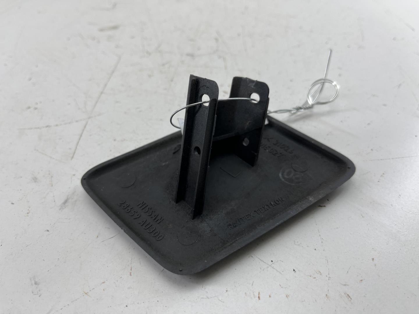 Крышка форсунки омывателя фар