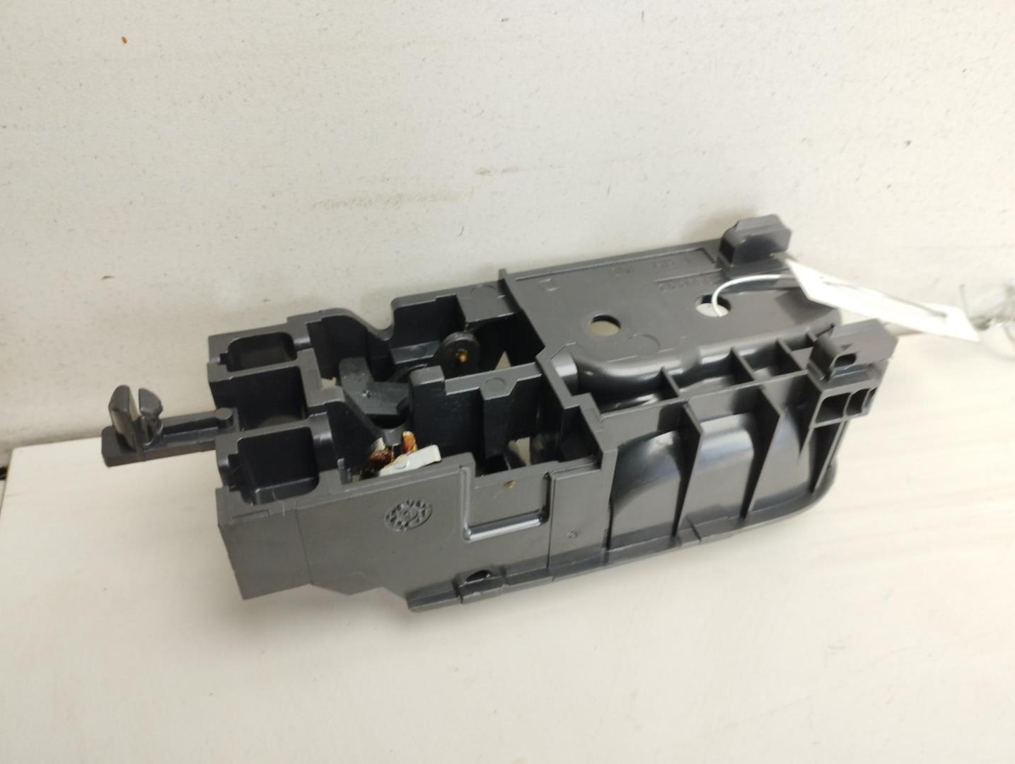 Ручка двери передней внутренняя правая