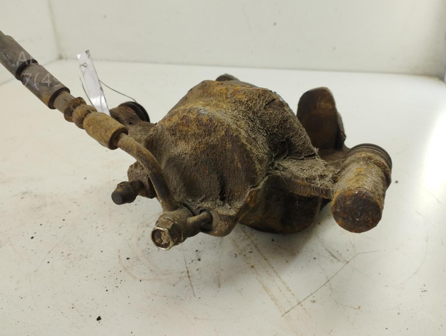 Суппорт передний правый