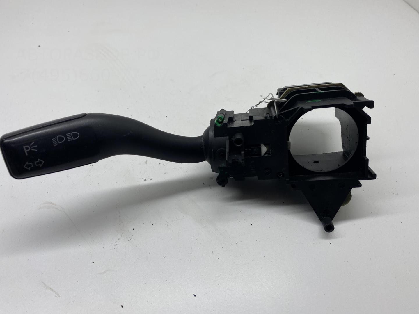 Переключатель поворотов подрулевой